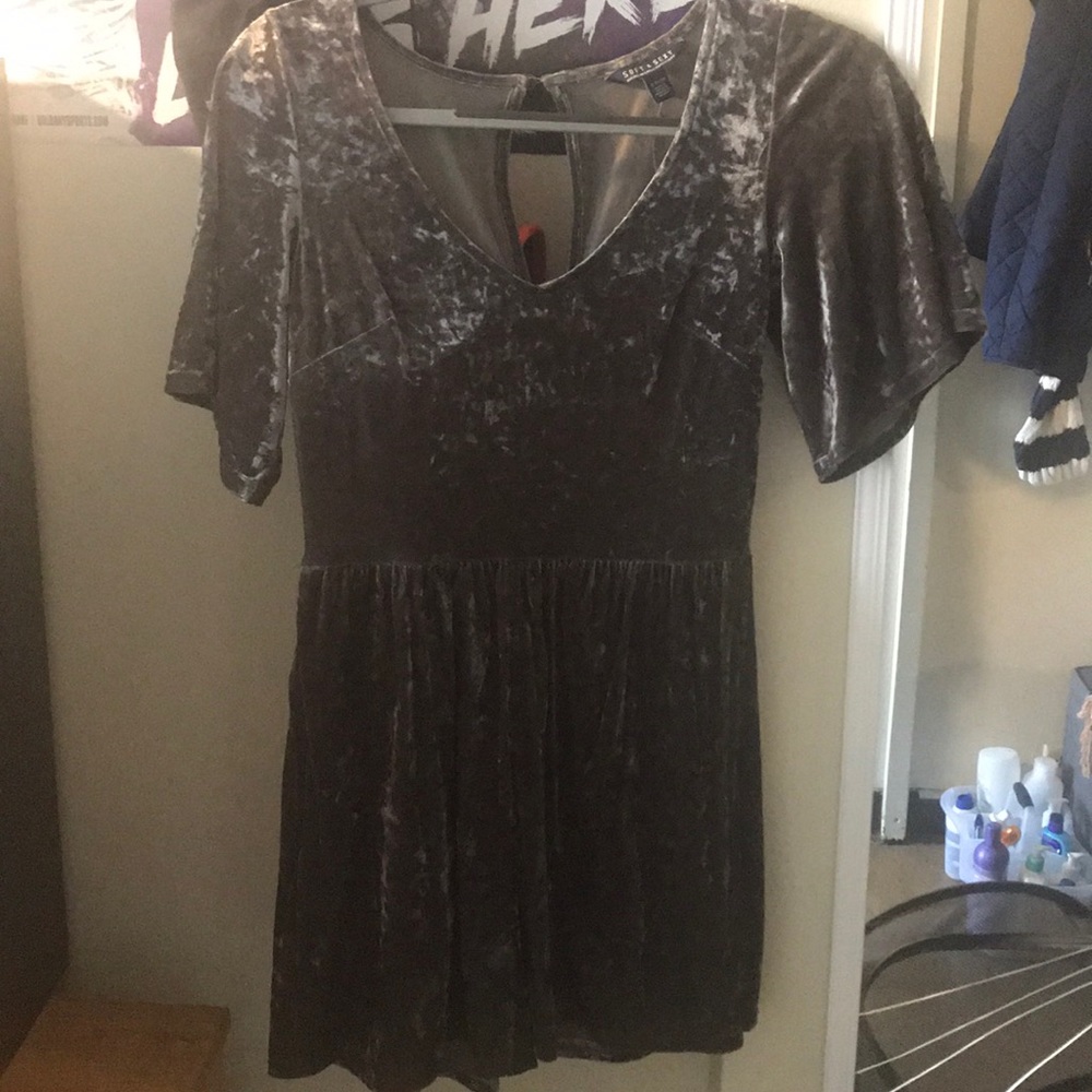 American Eagle Green velvet romper
